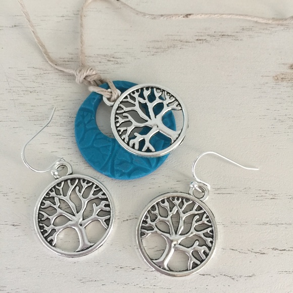 Jewelry - Tree of Life necklace & earrings Boho style NEW